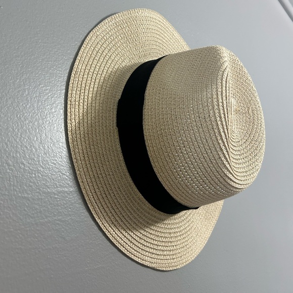 Beach hat - Picture 5 of 6